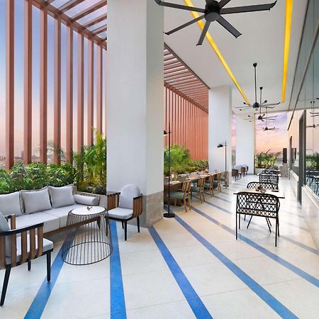Novotel New Delhi City Centre Exterior photo